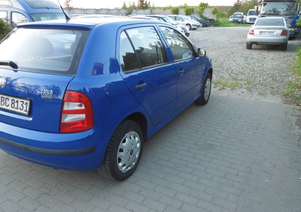 Skoda Fabia cena 4300 przebieg: 177000, rok produkcji 2003 z Wronki małe 232